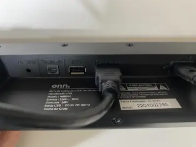 Barra de sonido Onn negra compacta - miniatura 3