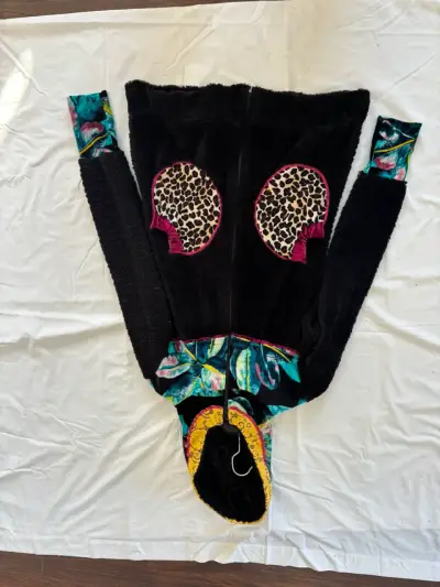 Buzo polar con estampado animal print - miniatura 1