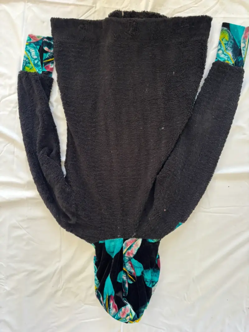 Buzo polar con estampado animal print - 2