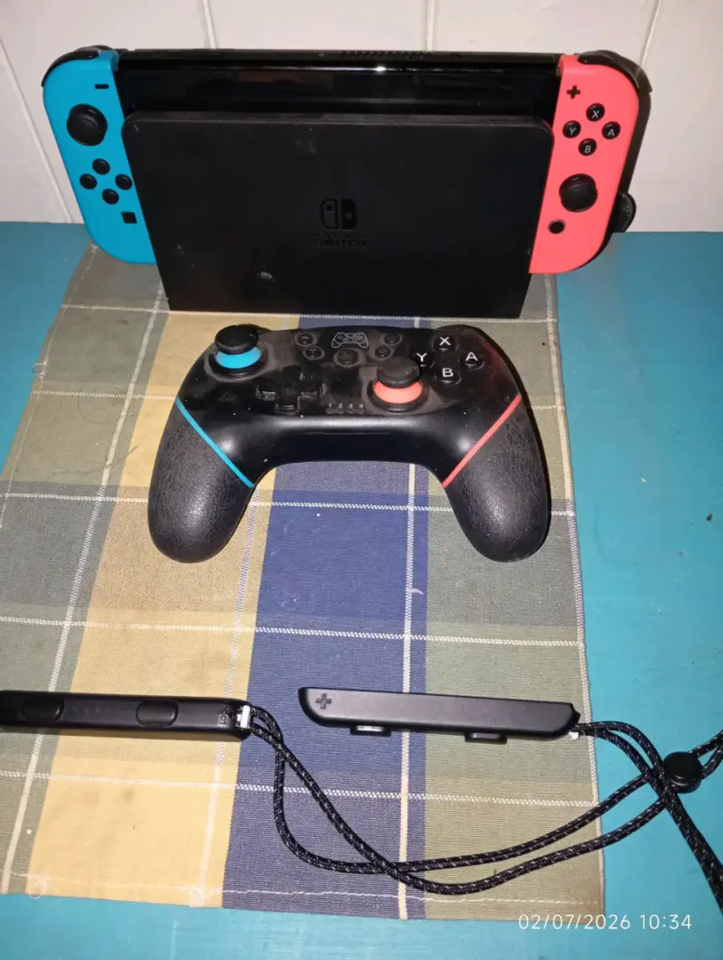 Consola Nintendo Switch con control Pro