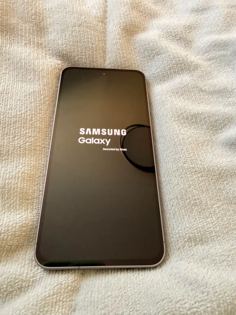 Samsung Galaxy A56 5G en buen estado - 3