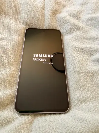 Samsung Galaxy A56 5G en buen estado - miniatura 3