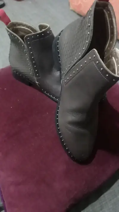 Botines de cuero marrón con tachas - miniatura 2