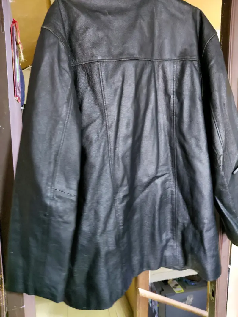 Abrigo de cuero negro para hombre - 4