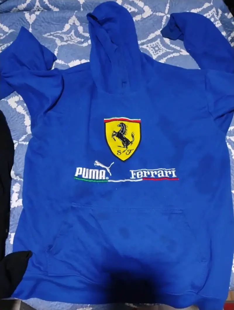 Polerón azul Puma Ferrari con capucha