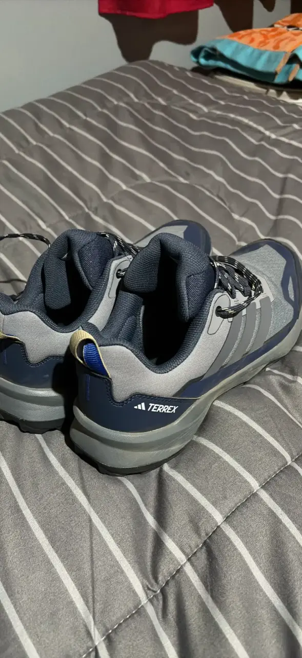 Zapatillas deportivas Adidas Terrex gris y azul - 2