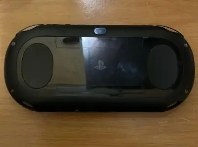 Consola portátil Sony PS Vita en buen estado - miniatura 3