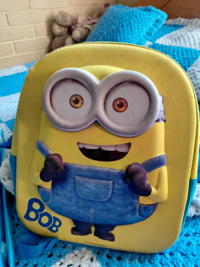 Mochila infantil Minions Bob amarilla - 5