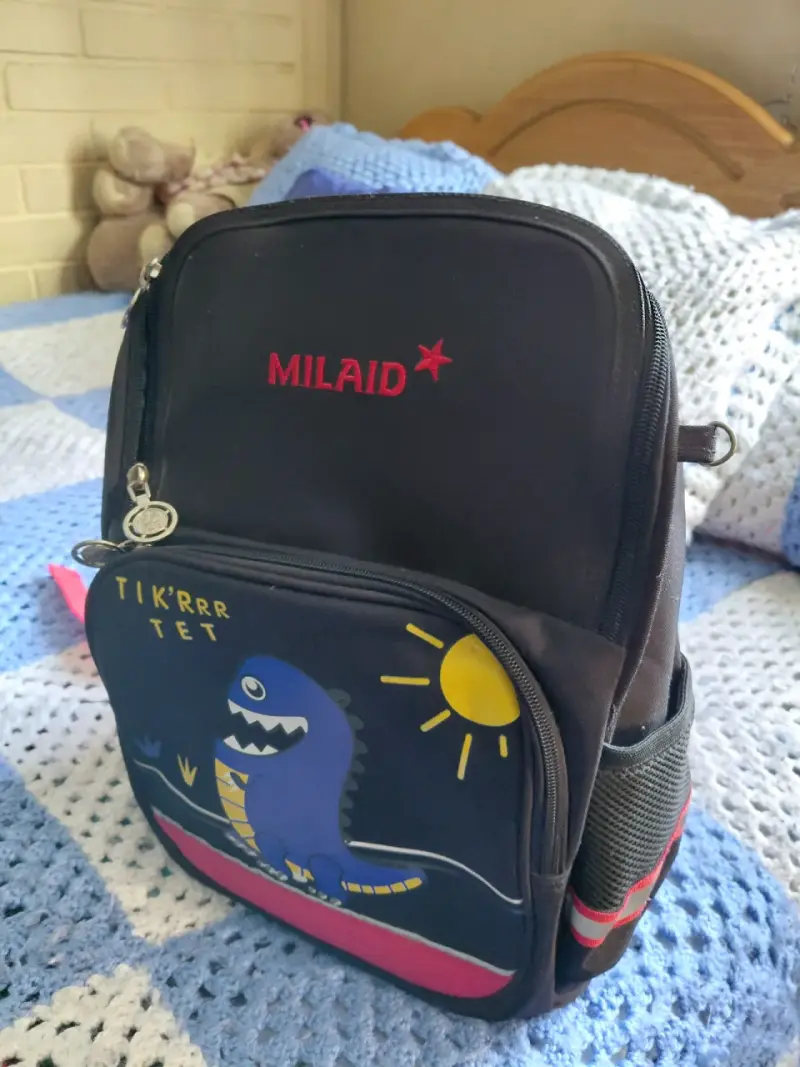 Mochila infantil Miliad con dinosaurio - 3