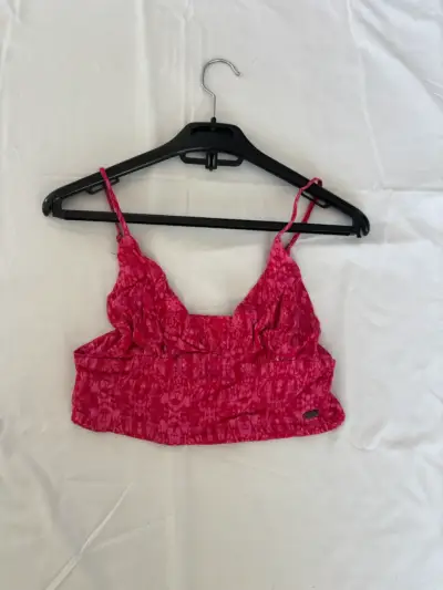Top corto rosa con tirantes delgados - miniatura 1