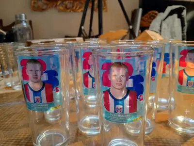 Set de vasos coleccionables de fútbol - miniatura 4