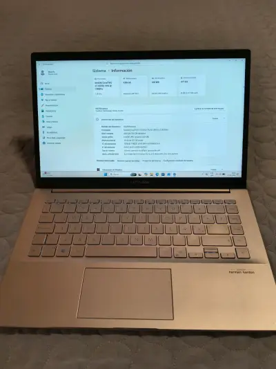 Laptop ASUS VivoBook verde en buen estado - miniatura 3