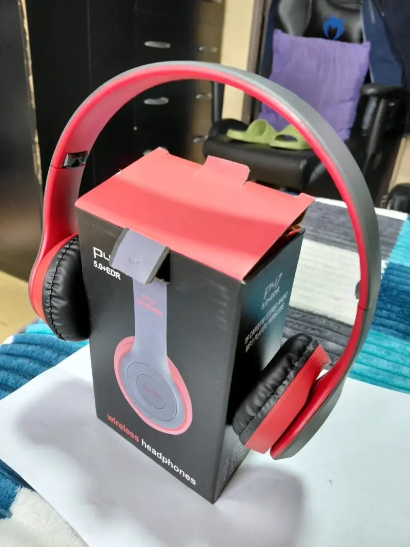 Auriculares inalámbricos P47 Bluetooth rojo - 1