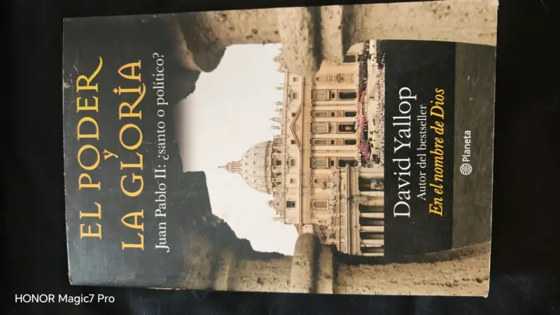 Libro 'El Poder y la Gloria' de David Yallop - 2