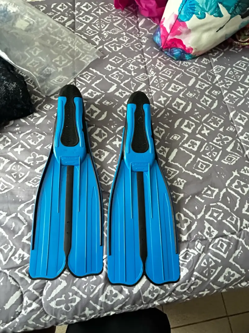 Traje buceo y Aletas de buceo azules talla 39-40 - 2