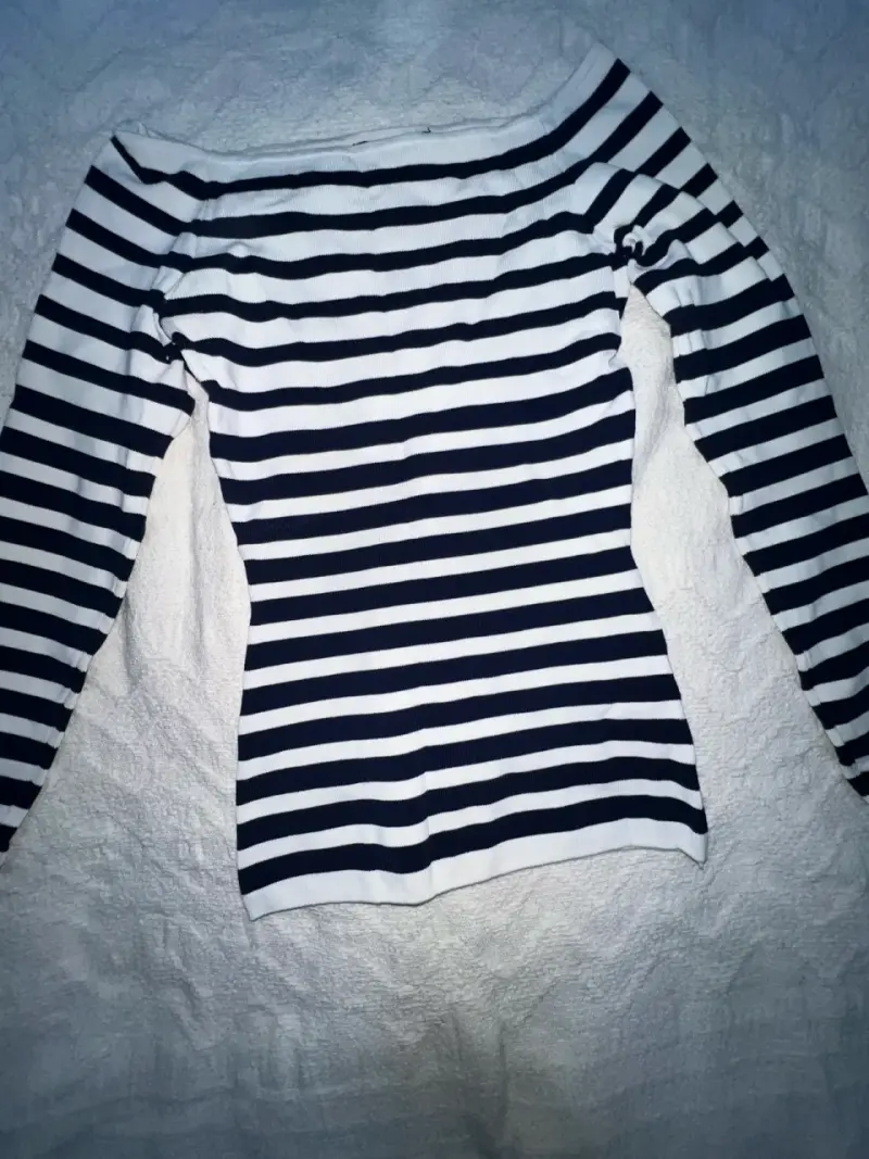 Polera a rayas blanco y azul manga larga - 1