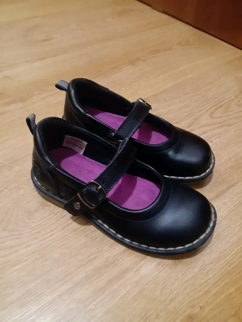 Zapatos escolares negros para niña $20.000 - 1