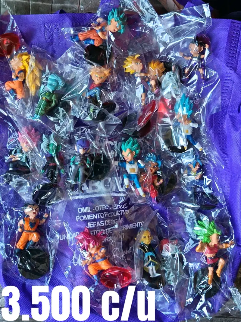 Figuras de dragon ball z y jujutsu kaisen - 2