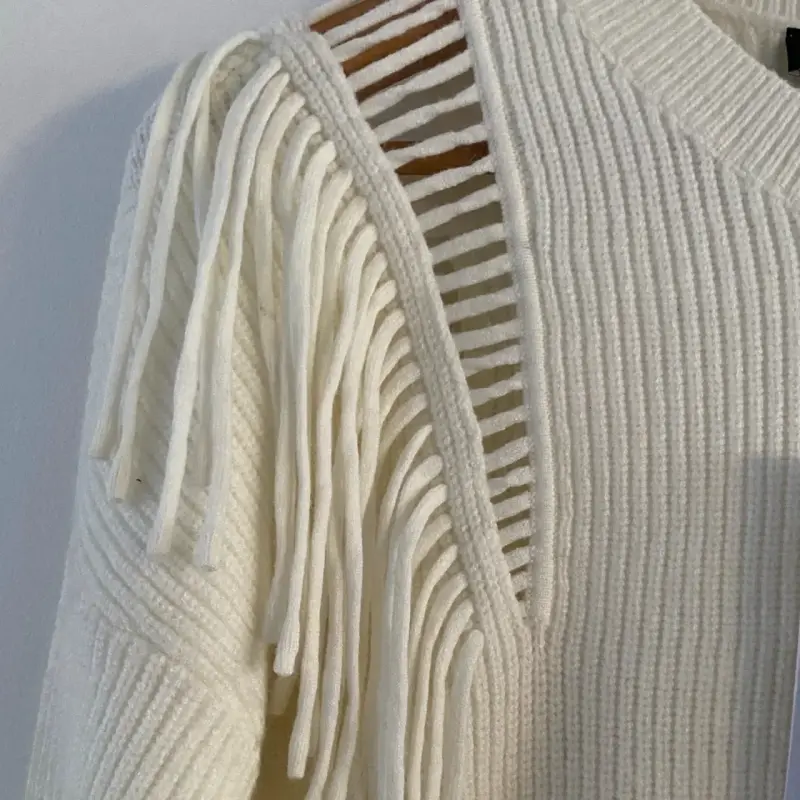 Suéter Vero Moda blanco con detalle de flecos - 3