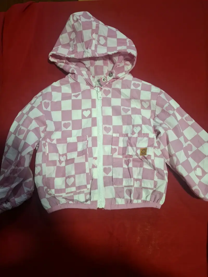Chaqueta de bebé con capucha y estrellas - 2