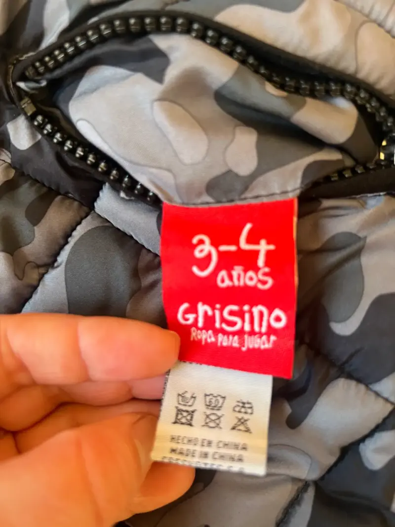 Chaleco acolchado camuflaje con capucha - 2