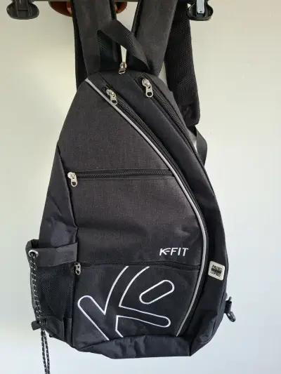 Mochila deportiva K-Fit negra para padel - miniatura 1