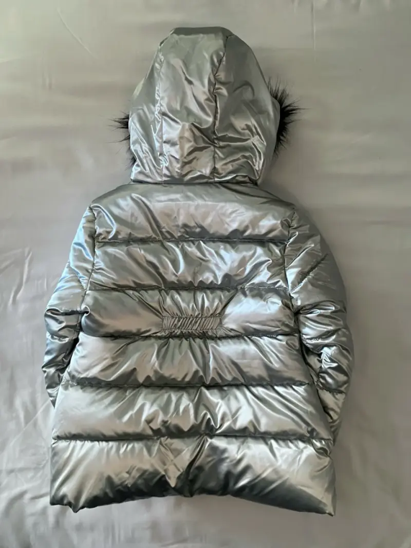 Parka plateada con capucha talla 2 - 5