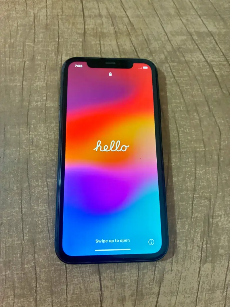 iPhone 11 negro - 4
