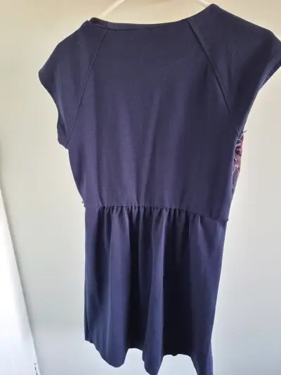 Vestido floral Daisy Fuentes azul y morado - miniatura 3