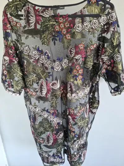 Vestido transparente bordado floral Zara - miniatura 2