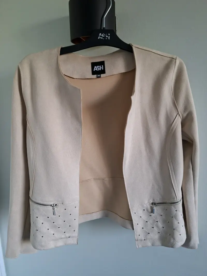 Chaqueta beige con detalles de tachas ASH - 1