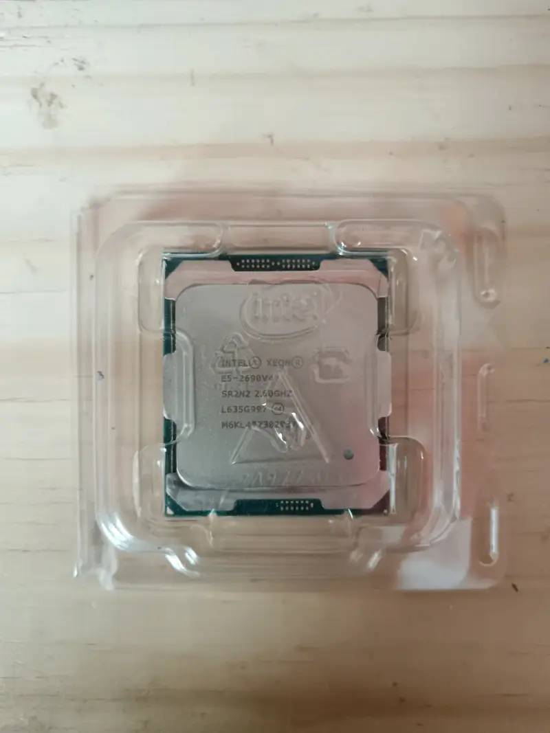 Procesador Intel Xeon E5-2690 V4 2.60GHz - 2