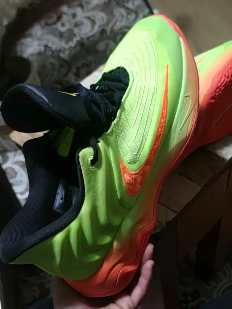 Zapatillas deportivas Nike verde neón y naranja - 2