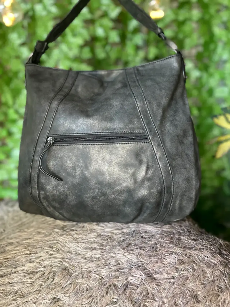Bolso negro de cuero con tachas - 3