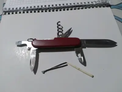 Navaja suiza multifuncional Victorinox - miniatura 3