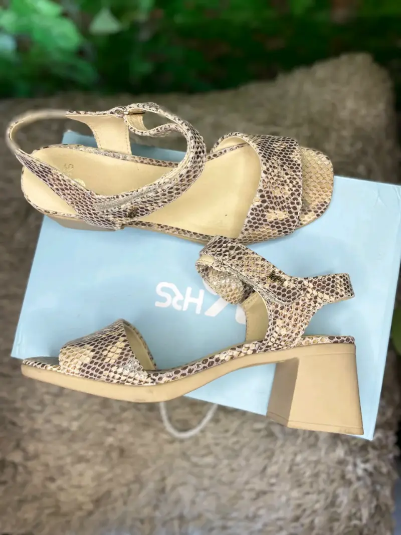 Sandalias de tacón medio con estampado de serpiente - 2