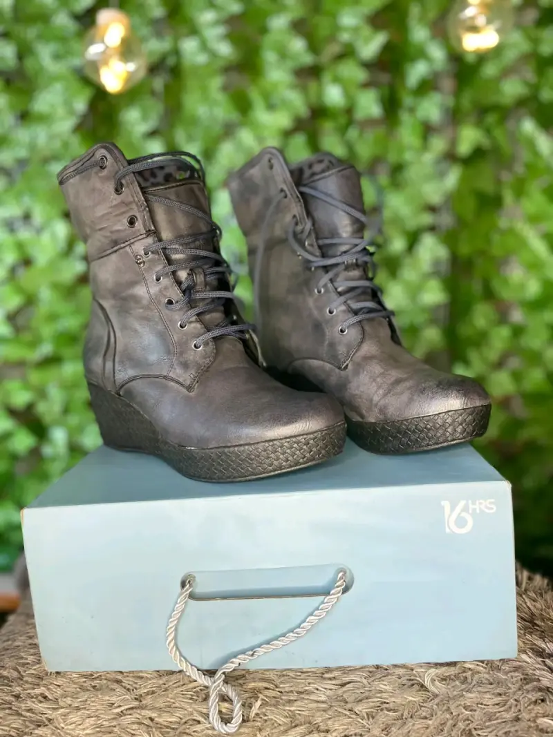 Botines de cuero gris con plataforma 16HRS - 2