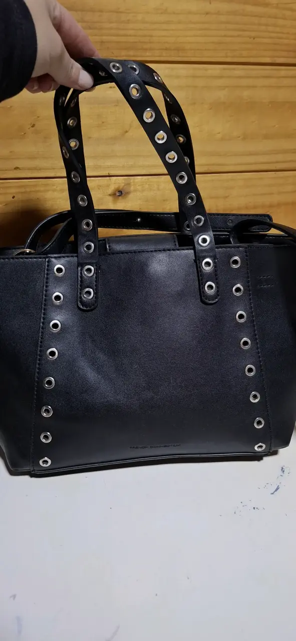 Bolso negro con ojales French Connection - 1