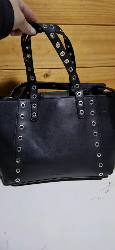 Bolso negro con ojales French Connection - miniatura 1