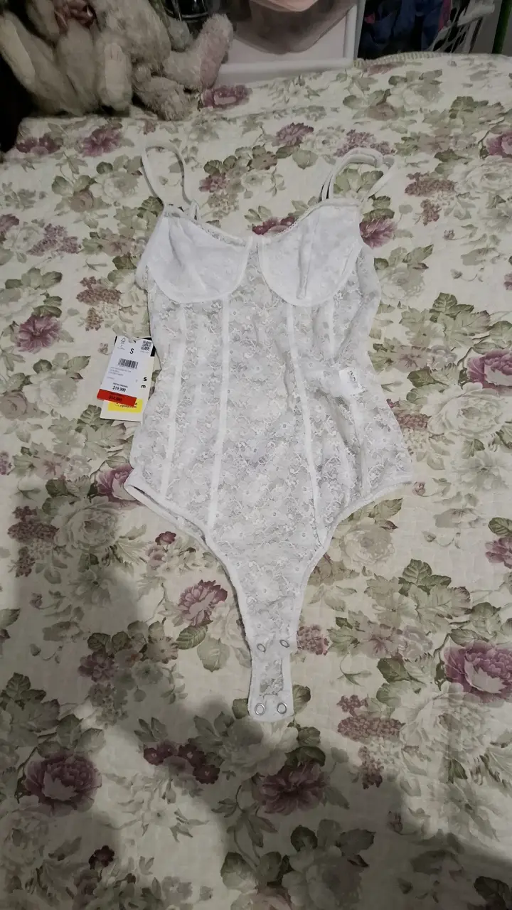 Body de encaje blanco con tirantes - 1