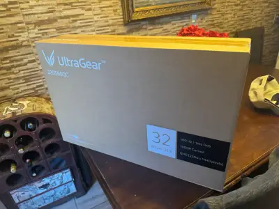 Monitor UltraGear 32 pulgadas QHD 180Hz - miniatura 1