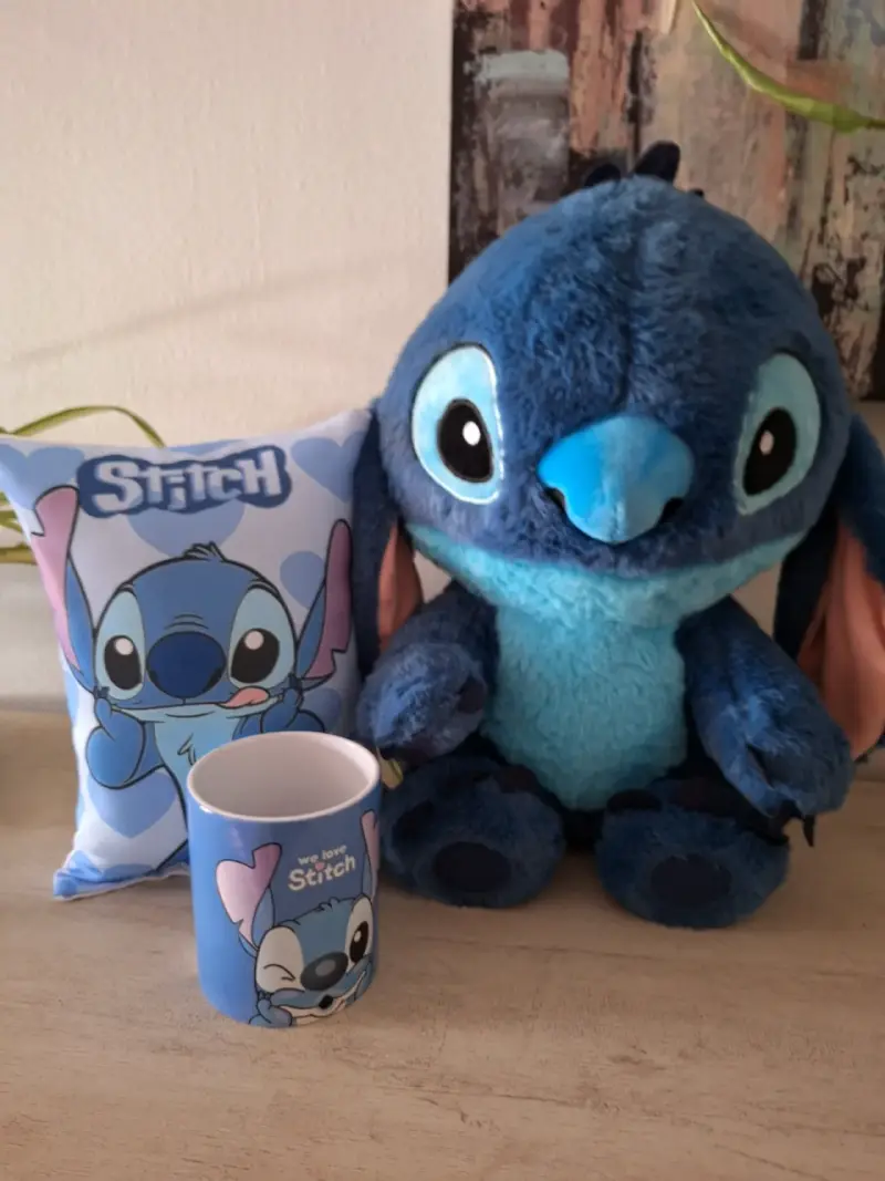 Set de peluche, cojín y taza Stitch - 3