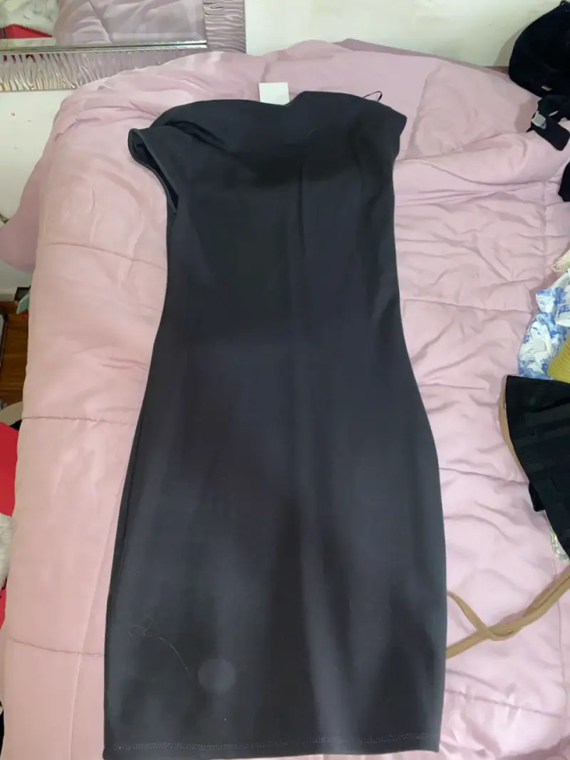 Vestido negro sin mangas nuevo con etiqueta - 2