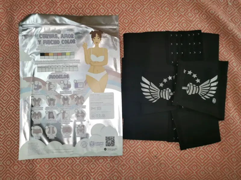 Faja reductora negra con diseño deportivo - 2