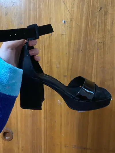 Sandalias negras de tacón alto Collini - miniatura 2