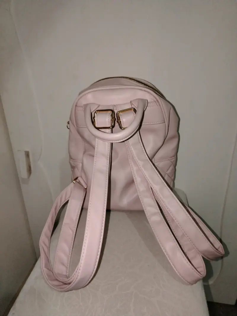 Mochila rosada acolchada con bolsillo frontal - 3
