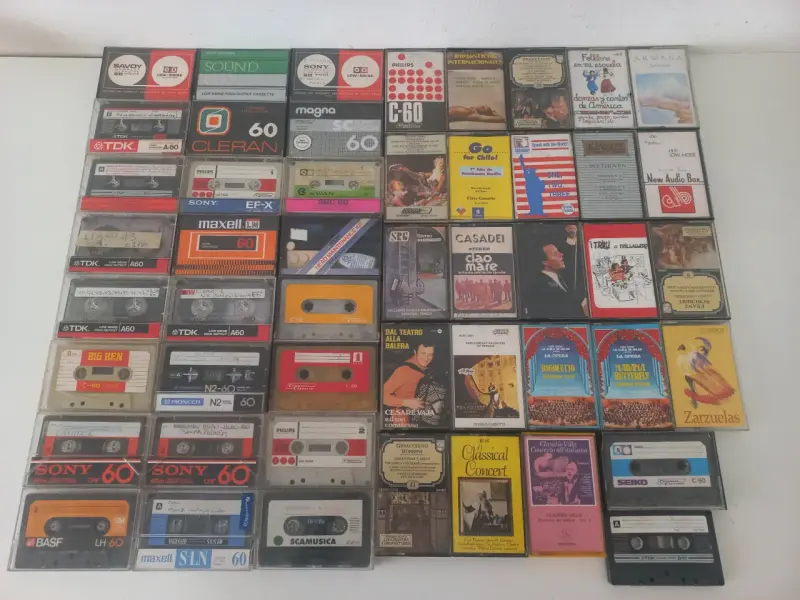 Colección de cassettes vintage variados - 1