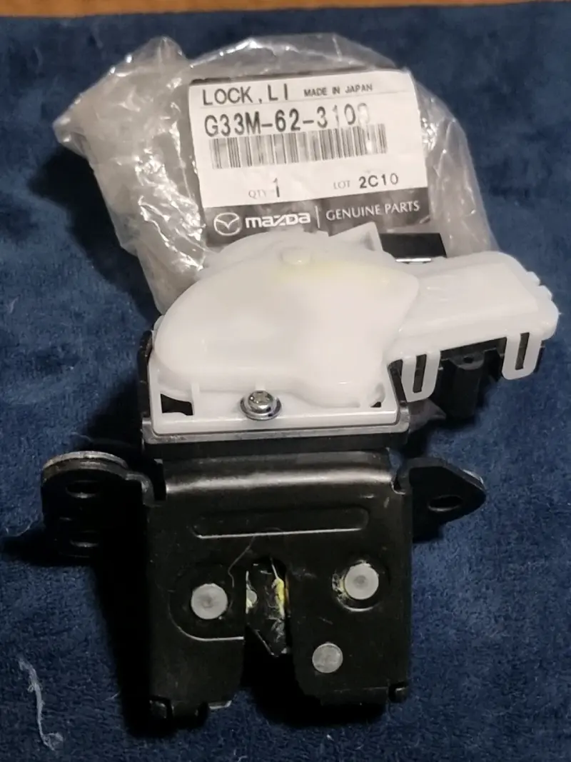Cerradura de puerta Mazda G33M-62-310 - 1