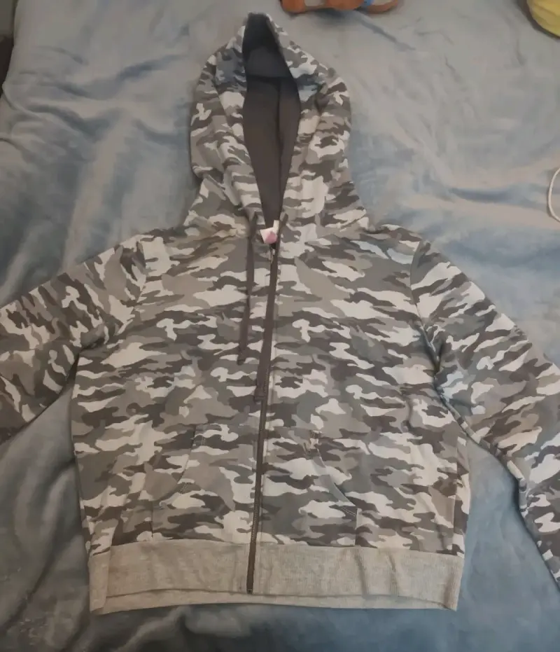 Polerón camuflado con capucha para hombre - 1