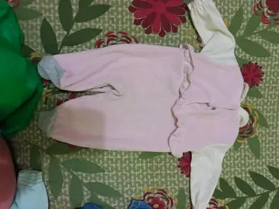 Enterito de bebé rosado 3-6 meses - miniatura 2